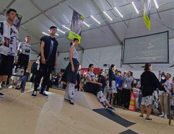 Atlet Skateboard jadi Model di Peragaan Busana JF3 2024