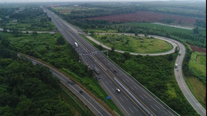 Safety First, Ini Tips Mengemudi Aman di Jalan Tol