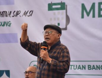 Pakar Politik Apresiasi Bupati Bandung Raih Penghargaan UHC Award dari Presiden