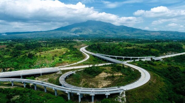 1 Dekade Jalan Tol Trans Sumatra Membangun Daerah