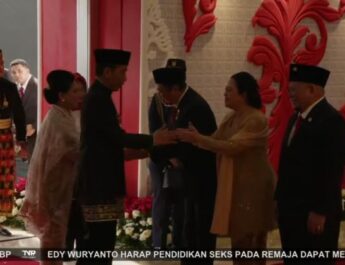 Pakaian Adat Betawi Jokowi Tak Mengartikan Sinyal Kaesang di Pilgub Jakarta