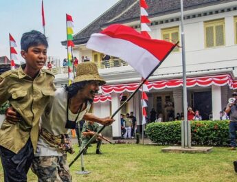 Kuntum Mawar di Peraduan para Pejuang