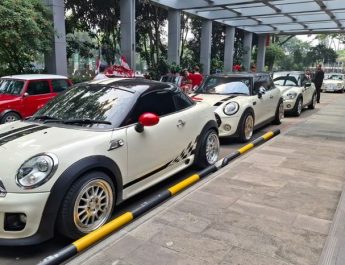 Hari Kemerdekaan, Ratusan Mobil Mini Gelar Konvoi di BSD