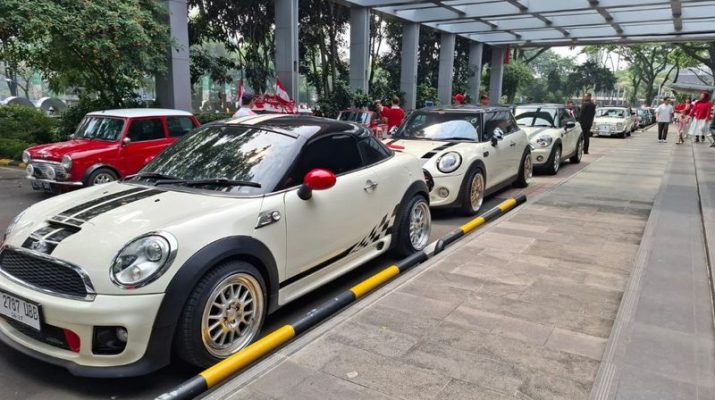 Hari Kemerdekaan, Ratusan Mobil Mini Gelar Konvoi di BSD