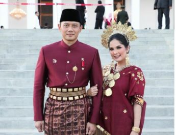 Mengenal Jas Tutu dan Baju Bodo AHY – Annisa yang Sabet Busana Terbaik di IKN