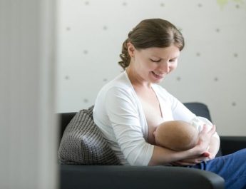 Pelajari Cara Menurunkan Berat Badan Saat Menyusui dengan Cara yang Sehat