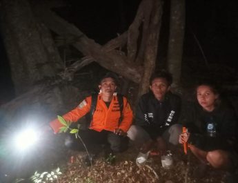 Pemandu Wisata Asal Jakarta dan Turis Turki Tersesat di Gunung Batukaru Tabanan