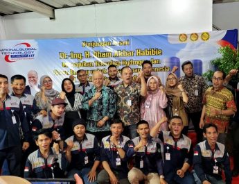 Ilham Habibie Apresiasi Industri Energi Terbarukan di Kabupaten Bandung