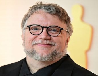 Guillermo del Toro Bagikan Kejadian Mistis Saat Syuting Film Frankenstein