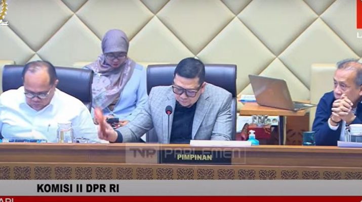 Tok! DPR Sahkan Revisi PKPU Pilkada Sesuai Putusan MK