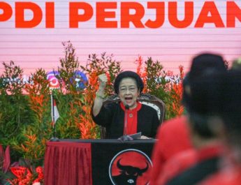 Megawati Minta Airin Tegak Lurus dengan PDIP