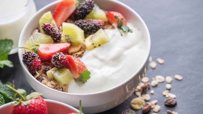 Resep Yoghurt Beku: Alternatif Sehat Es Krim untuk Menyegarkan Badan