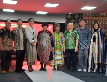 Indonesia Flobamorata Fashion In Town 2024: Merayakan Warisan Budaya dengan Tema