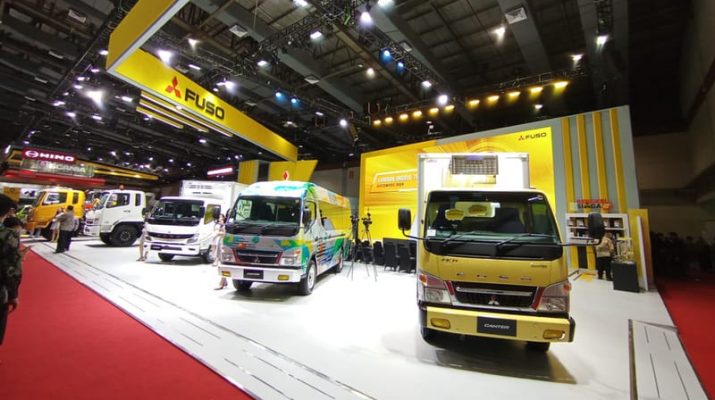 Mitsubishi Fuso Pamerkan Lima Model 