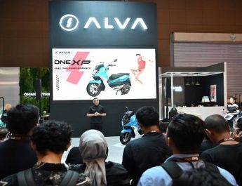 Motor Listrik Baru ALVA ONE XP Diluncurkan di IIMS 2024