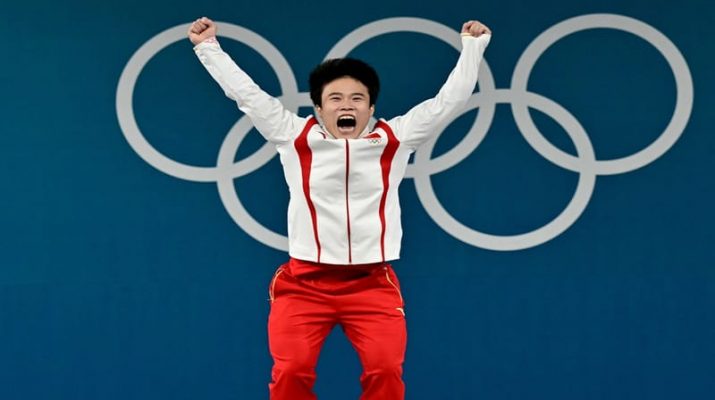 Hou Zhihui Sukses Pertahankan Medali Emas Olimpiade