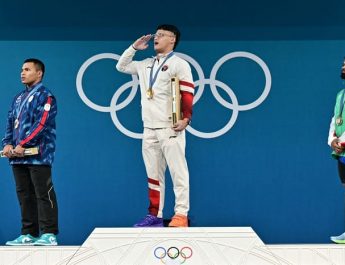 Lifter Rizki Juniansyah Persembahkan Medali Emas Olimpiade Paris 2024 untuk Indonesia