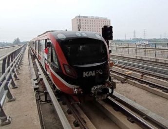 Tambah Rangkaian Kereta, LRT Sebut Peningkatan Jumlah Penumpang Signifikan