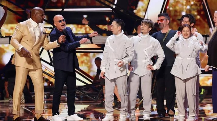 Simon Cowell dan Howie Mandel Bersaing Sengit di America