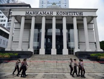 Dianggap Kerjakan yang Bukan Wewenangnya, DPR Akan Evaluasi Posisi MK