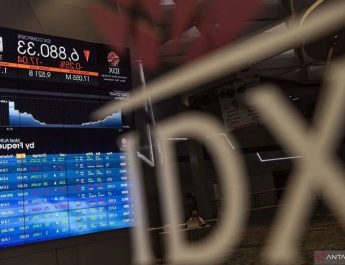 IHSG Jumat Dibuka Menguat 27,15 Poin