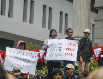 Enggan Kewenangannya Diambil, DPR bakal Evaluasi MK