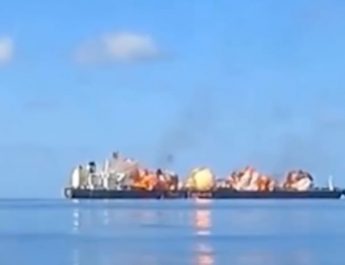 Houthi Yaman Rilis Rekaman Video Ledakan Kapal Tanker Minyak Yunani