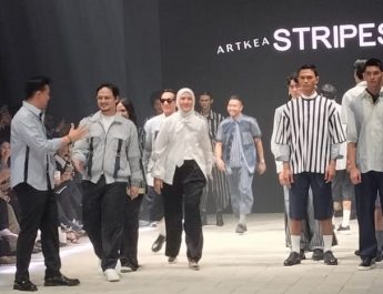 Artkea Stripes Hadirkan Kemeja Pola Garis Beragam Gaya di PIMFW 2024