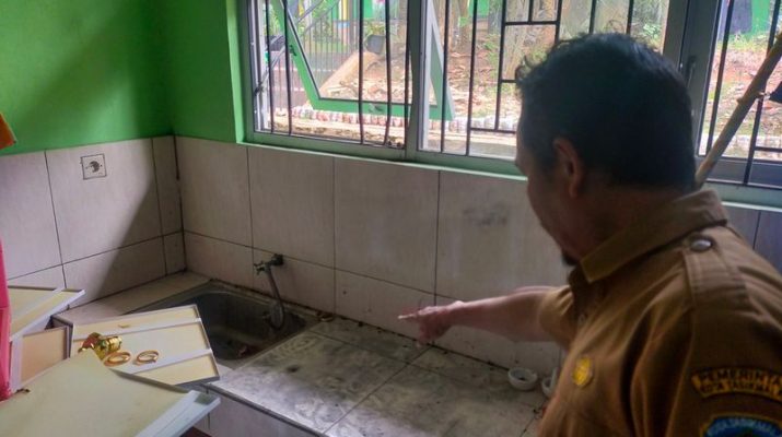 Dibobol Maling, SMPN 20 Tasikmalaya Kehilangan 36 Laptop hingga Proyektor