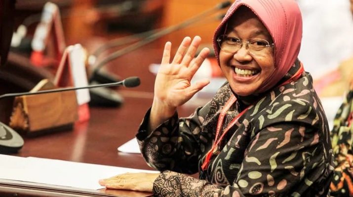 Risma Bungkam Ditanya Rencana Mundur dari Kabinet