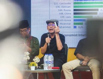 Luhut Pandjaitan: Faisal Basri Bantu Rumuskan PPKM saat Pandemi Covid-19