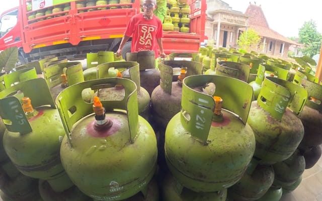 Agen Gas LPG 3 Kg Keluhkan Penetapan PPh dan PPN atas Biaya Angkut