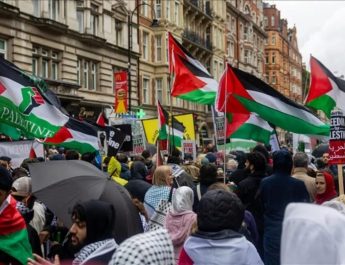 Penghentian Pasokan Senjata Israel Diserukan Ribuan Demonstran di Kedubes Israel di London