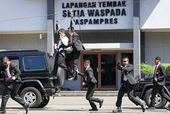 Istana Bantah Paspampres Pukul Warga di Samarinda