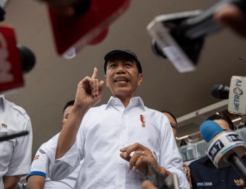 Presiden Joko Widodo Diprediksi Isi Kursi Mensos Ketimbang Reshuffle Kabinet