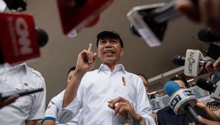 Presiden Joko Widodo Diprediksi Isi Kursi Mensos Ketimbang Reshuffle Kabinet