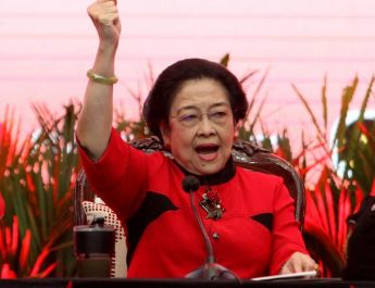 Hitung Cermat Sikap Politik Megawati