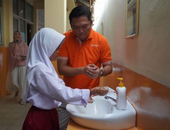 Guardian Gandeng Human Initiative Tingkatkan Perilaku Hidup Bersih dan Sehat di Sekolah