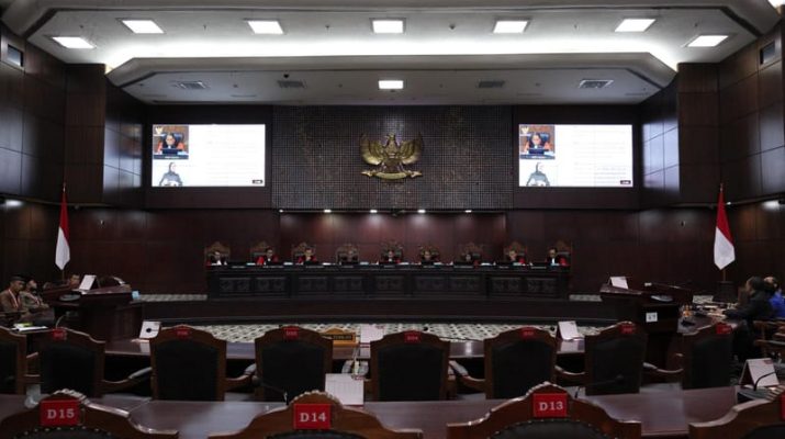 Sering Ubah Syarat Usia Pejabat Timbulkan Ketidakpastian Hukum