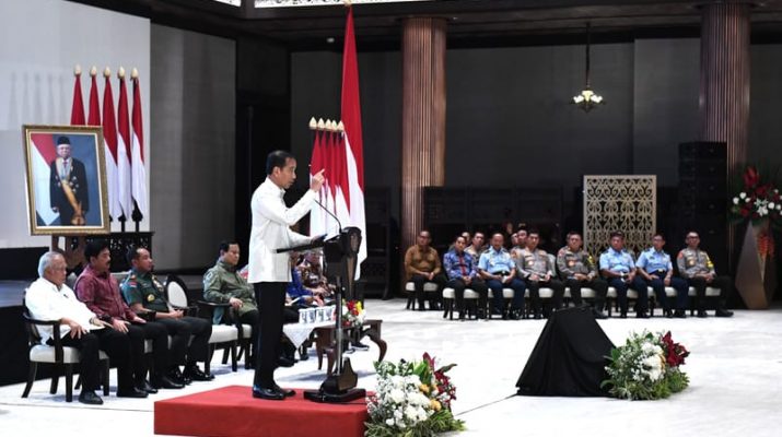 Jokowi Minta TNI-Polri Dukung Penuh Transisi Pemerintahan Jelang Pelantikan Presiden Terpilih