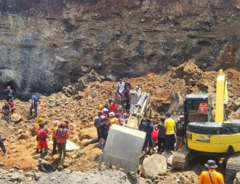 Operator Alat Berat di Galian Pasir di Cianjur Tewas Tertimbun Material Tanah Longsor