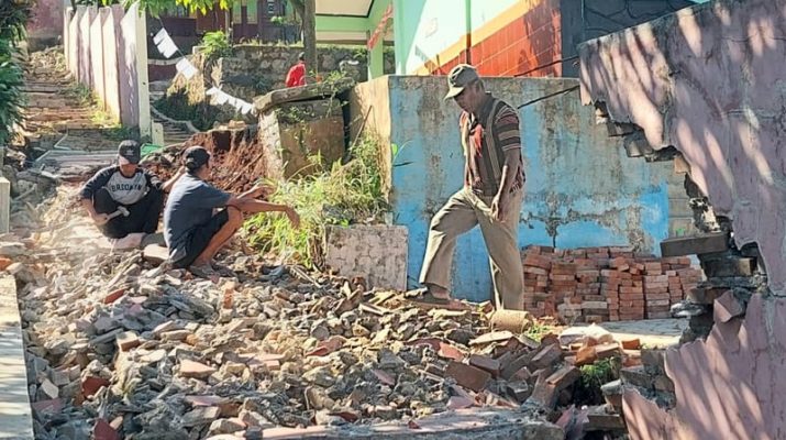 Gempa di Sukabumi sebabkan Benteng SD di Bandung Barat Roboh