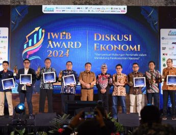 Pegadaian Jabar Raih Penghargaan Narasumber Perusahaan Terbaik dalam Ajang IWEB Award 2024