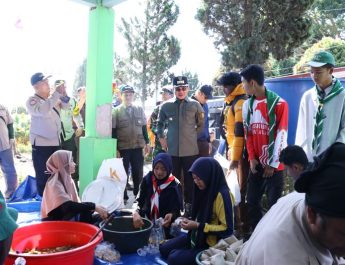 Bupati Bandung Pastikan Kebutuhan Pengungsi Gempa Bumi Terpenuhi