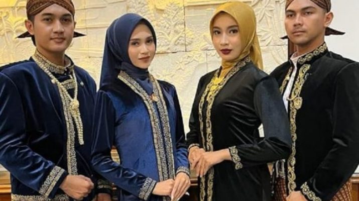 5 Baju Adat Jawa Timur untuk Laki-laki dan Perempuan, Berikut Ciri-cirinya