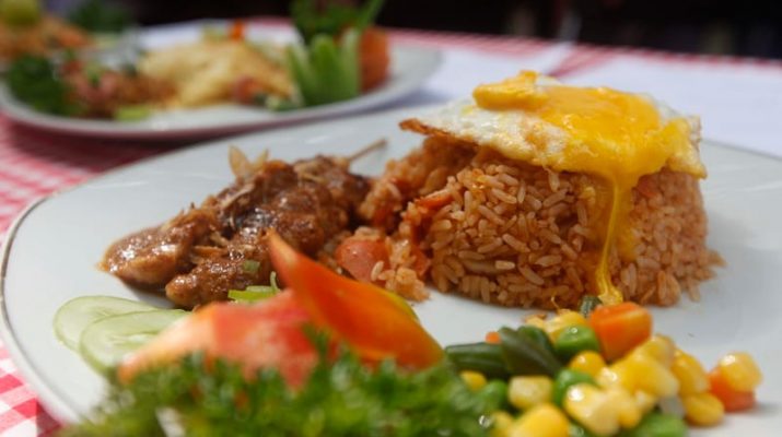 Hari Nasi Goreng Nasional: Sejarah, Fakta Menarik, dan Variasi Lezat Nasi Goreng di Indonesia