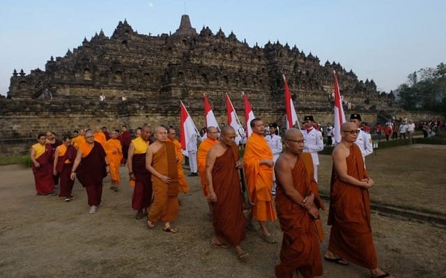 Jokowi Teken Aturan Pelestarian Kompleks Borobudur