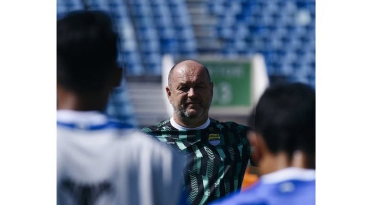 Bojan Hodak Tegaskan Persib Layak Menang Atas Persija