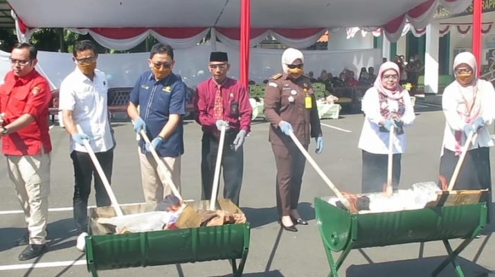 Sindikat Pencetak dan Pengedar Dolar Palsu Ditangkap Polres Majalengka