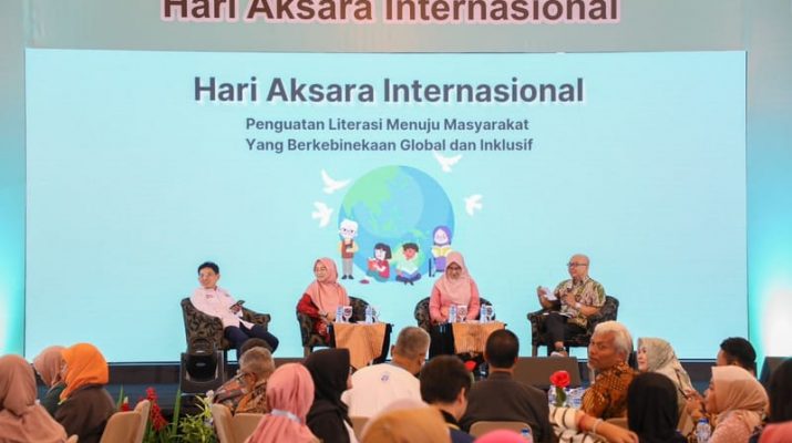 Peringatan Hari Aksara Internasional, Kemendikbud-Ristek: Angka Buta Aksara Penduduk Indonesia Terus Menurun